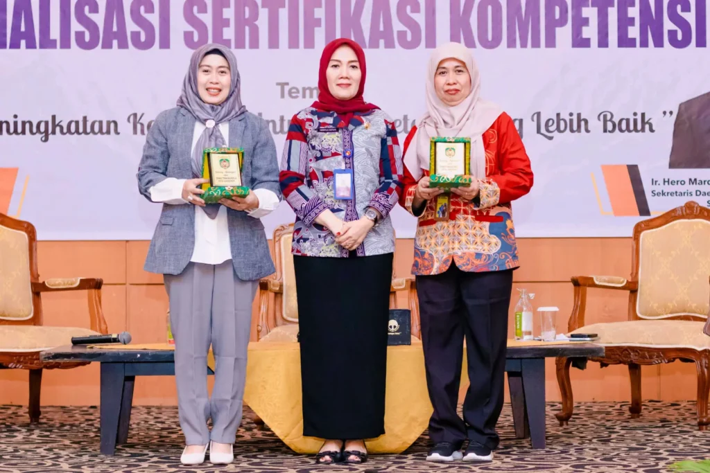 8126038a30d48ecd6767acb4b4cc7a73 7